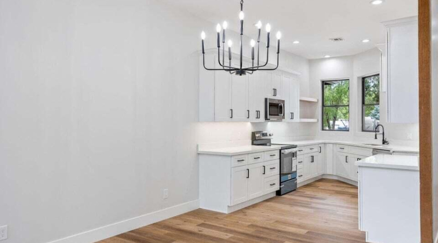 20230711033752695972000000-o