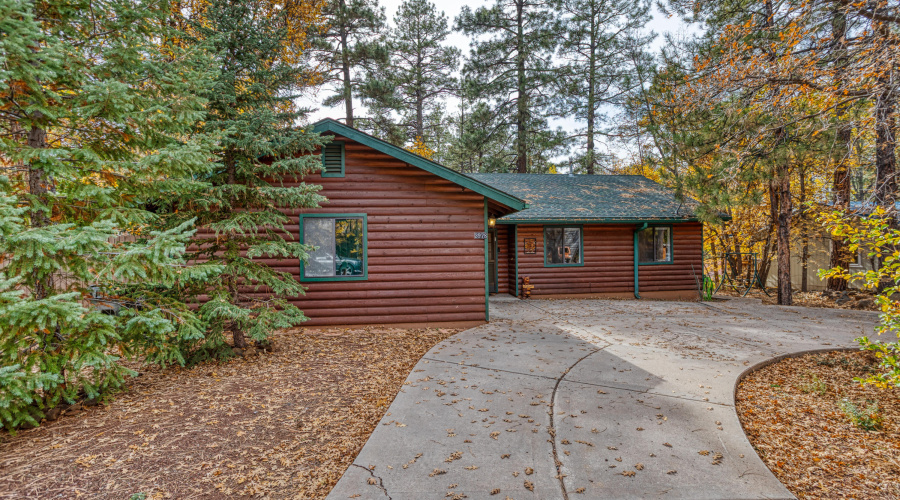 PAX_9277_AuroraHDR2019-edit