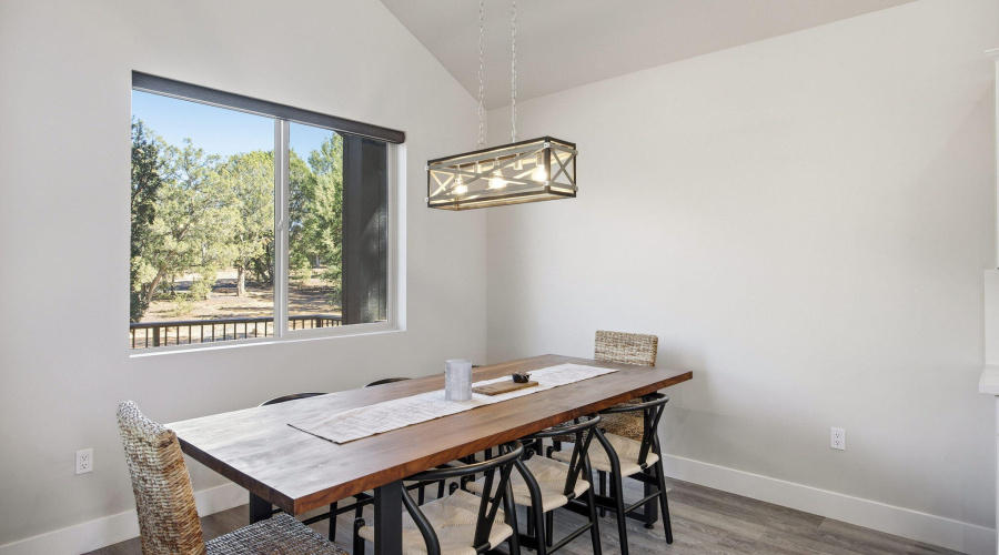 2701NEagleViewLp-ShowLowAZ-11