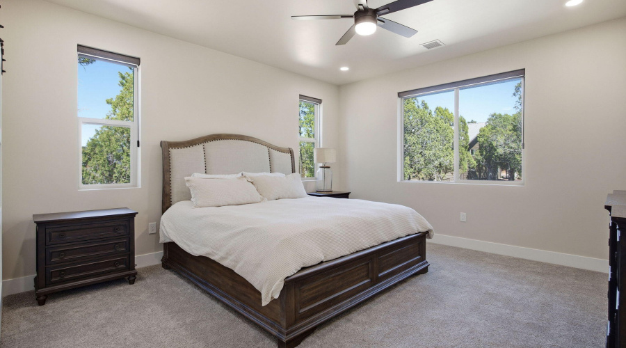 2701NEagleViewLp-ShowLowAZ-15