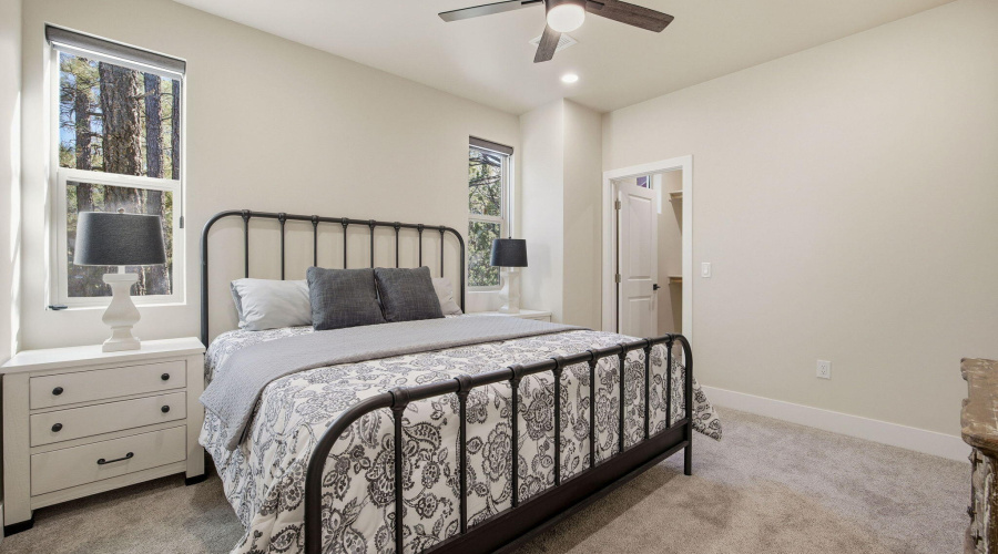 2701NEagleViewLp-ShowLowAZ-21