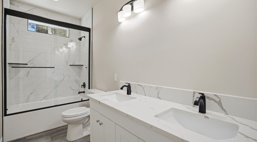 2701NEagleViewLp-ShowLowAZ-23