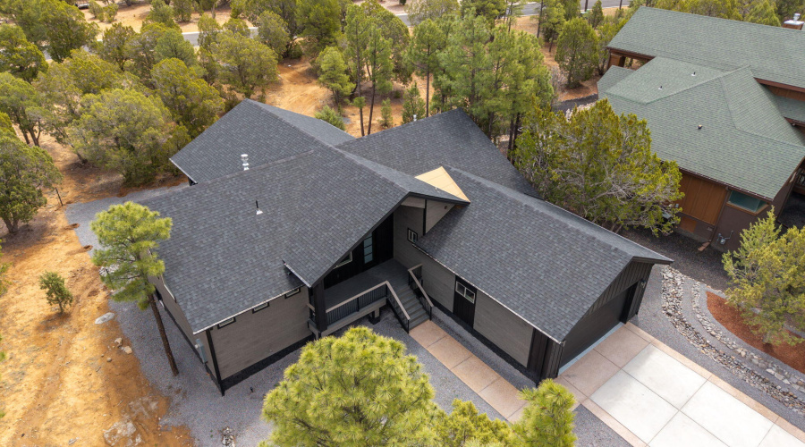 2701NEagleViewCir-ShowLowAZ-Drones-1