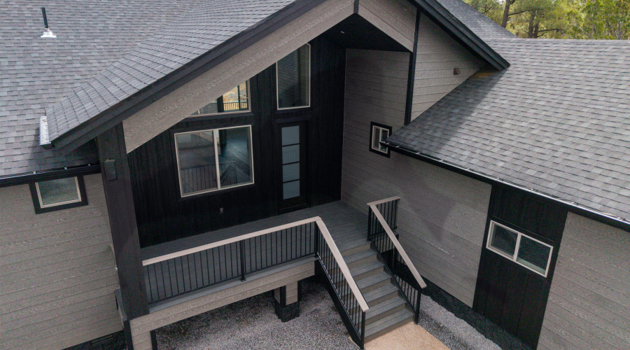 2701NEagleViewCir-ShowLowAZ-Drones-3