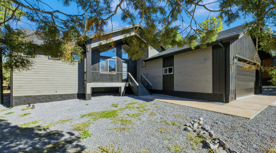 2701NEagleViewLp-ShowLowAZ-2