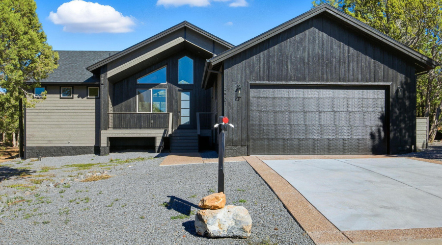 2701NEagleViewLp-ShowLowAZ-4