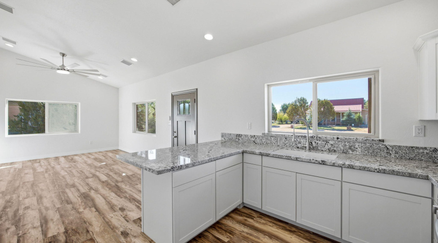 2224MeadowLn-HeberOvergaard-AZ-13