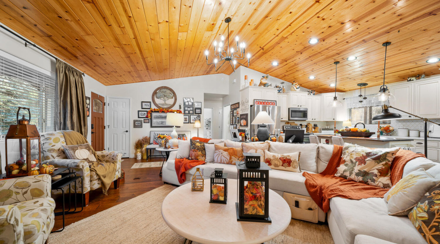 CB living room and kitchen