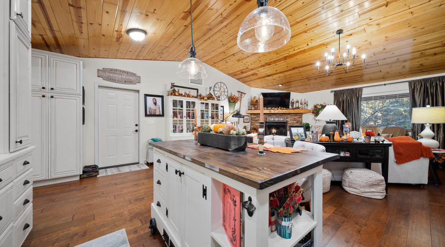 CB view from kitchen to living room and