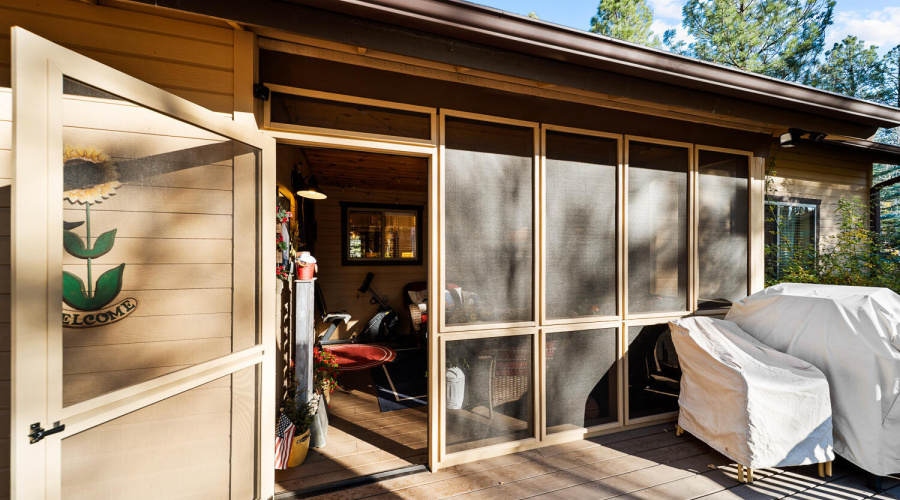 CB screened in porch