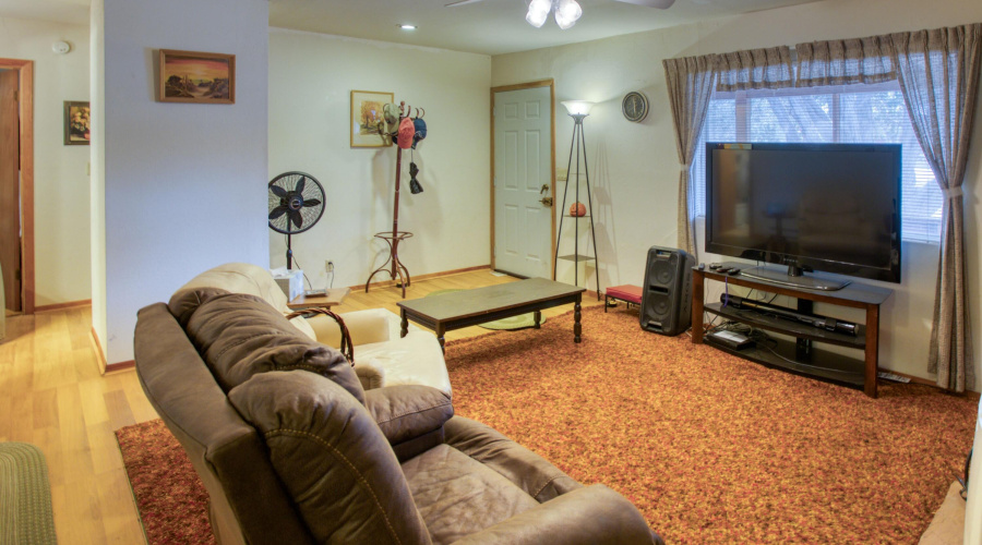 Living Area - View 2