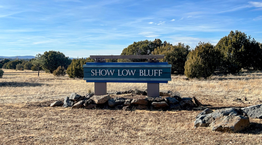 Show Low Bluff