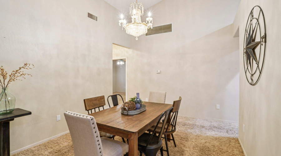 15-web-or-mls-Bonnie Brae Dr-S0811-015