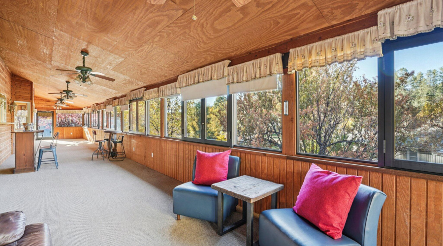 55-web-or-mls-Bonnie Brae Dr-S0811-055