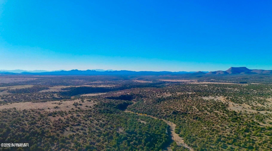 20251103060052006399000000-o