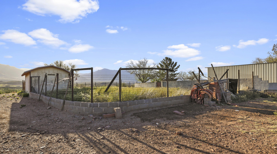 East Side Horse Stall