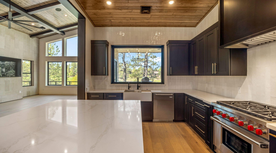Spacious Kitchen with Island