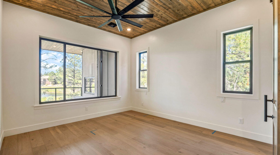 2nd Main Level Suite