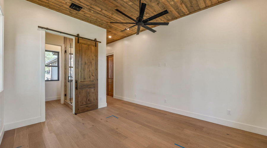 2nd Main Level Suite