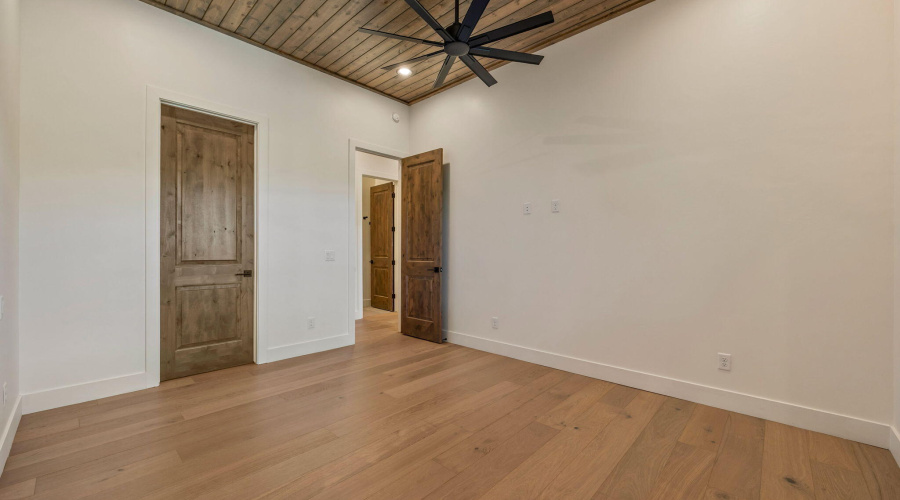 View toward closet & hallway