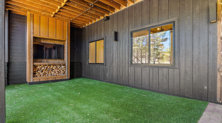 Lower Level entertainment area