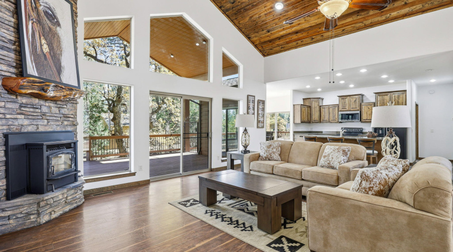 Living Room Looking to Kitchen
