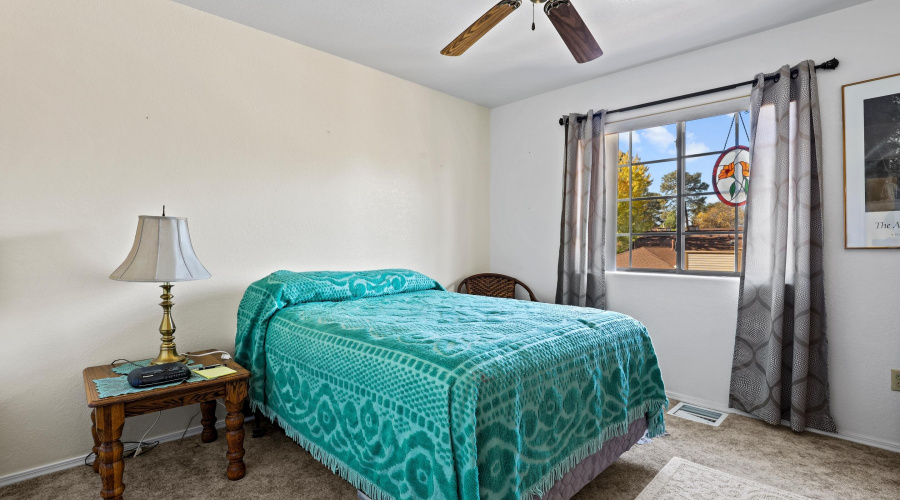Guest Bedroom Upstairs