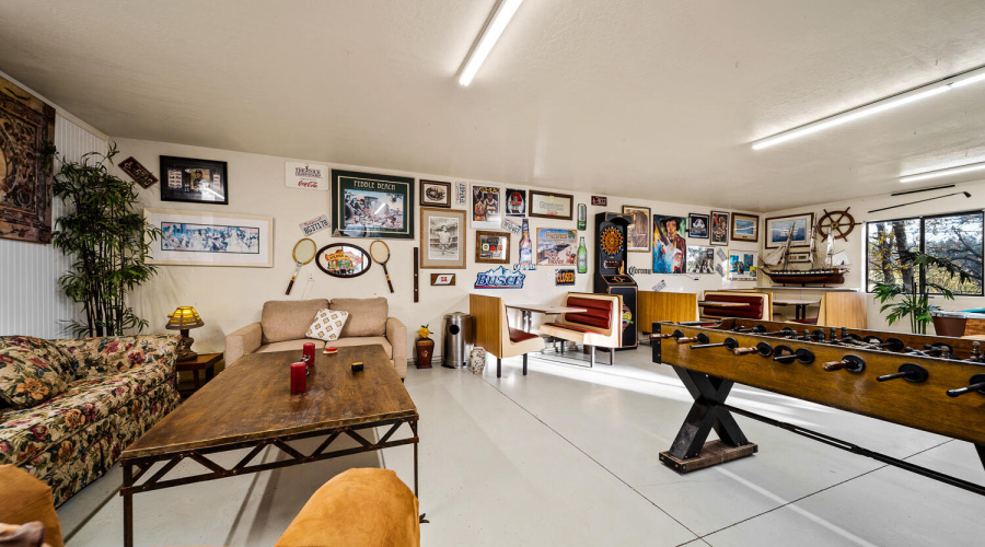 Guest Activity Center Lounge Space