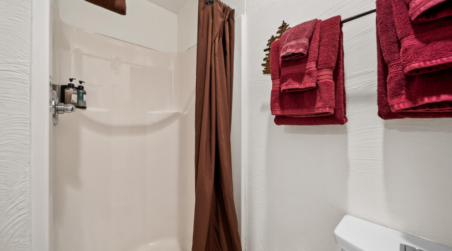 Guest Room Double Bath