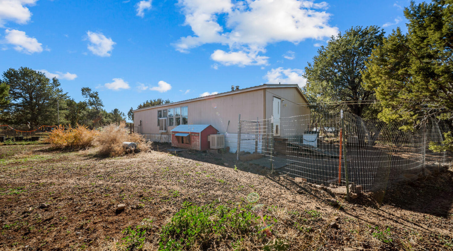 5 ACRES & Home in Vernon, AZ