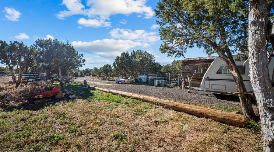 5 ACRES & Home in Vernon, AZ