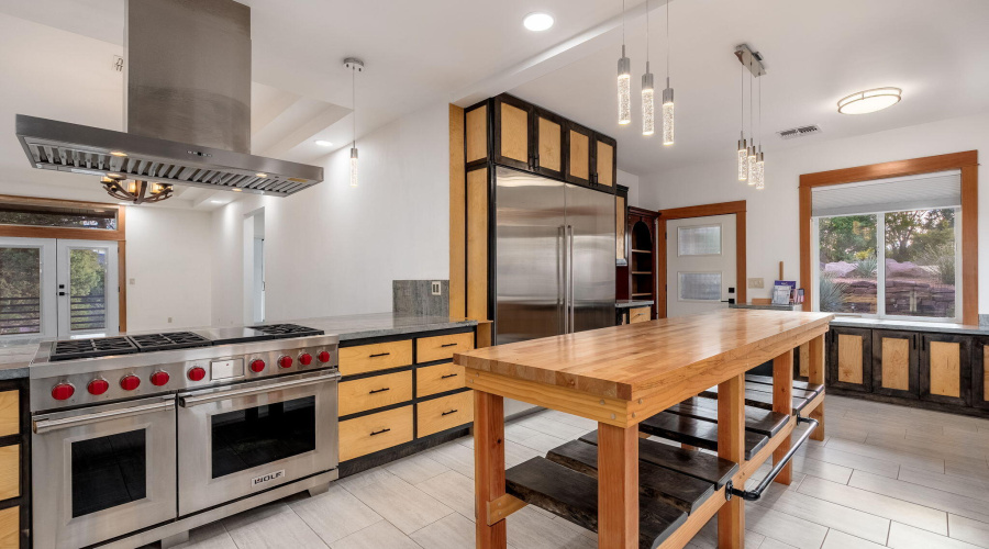 203 S Crescent Moon - 13