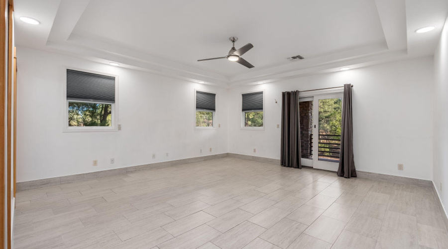 203 S Crescent Moon - 18