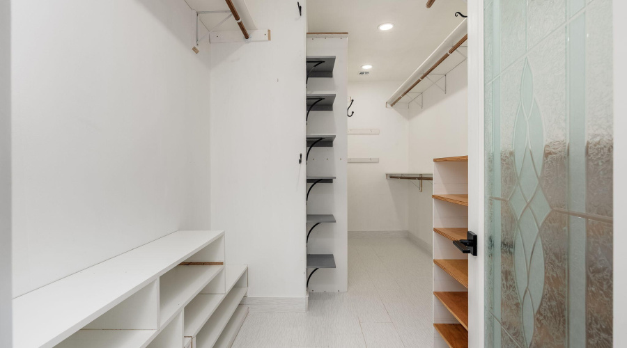 203 S Crescent Moon - 22