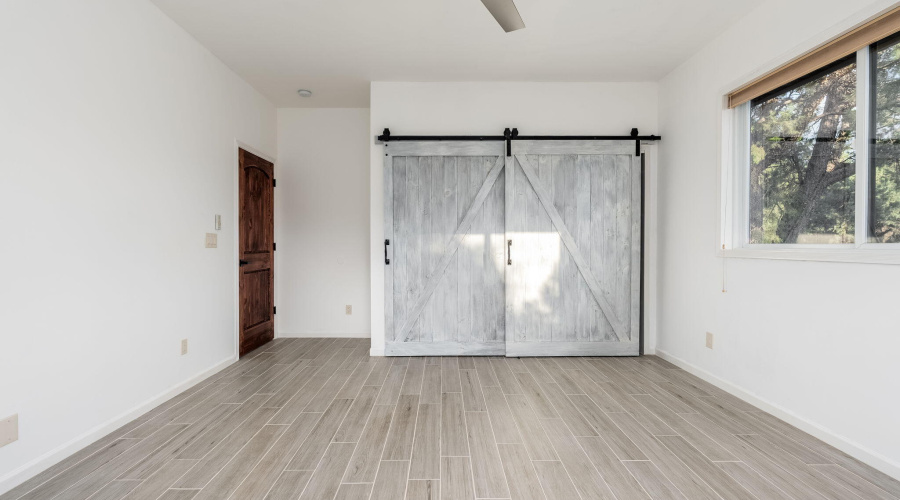 203 S Crescent Moon - 30