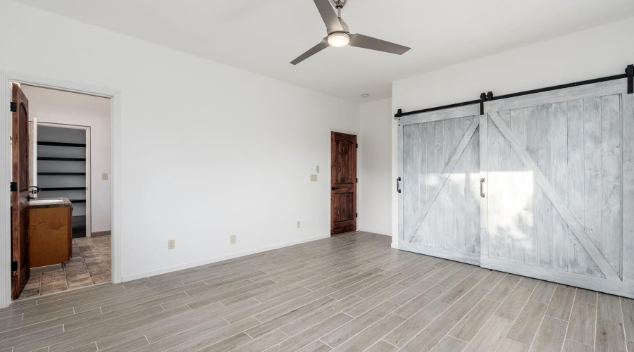 203 S Crescent Moon - 31