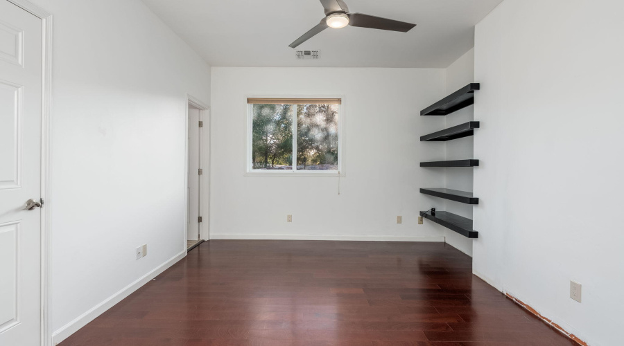 203 S Crescent Moon - 33