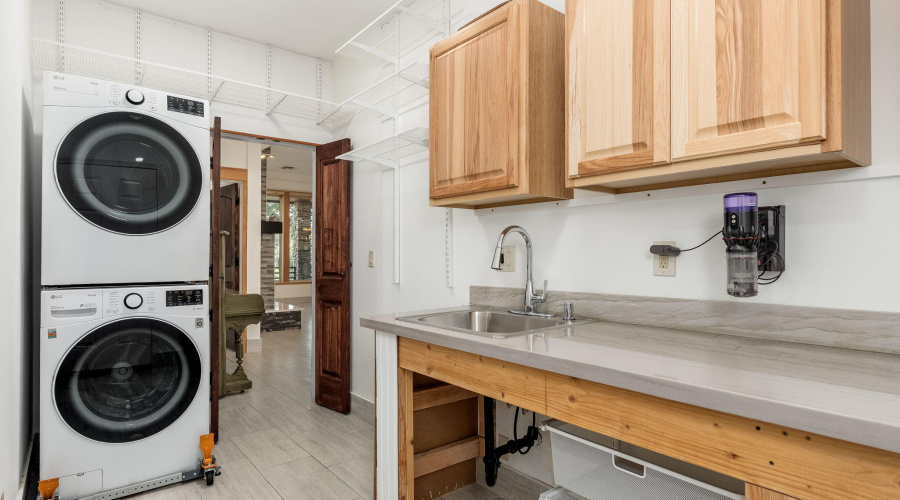 203 S Crescent Moon - 35