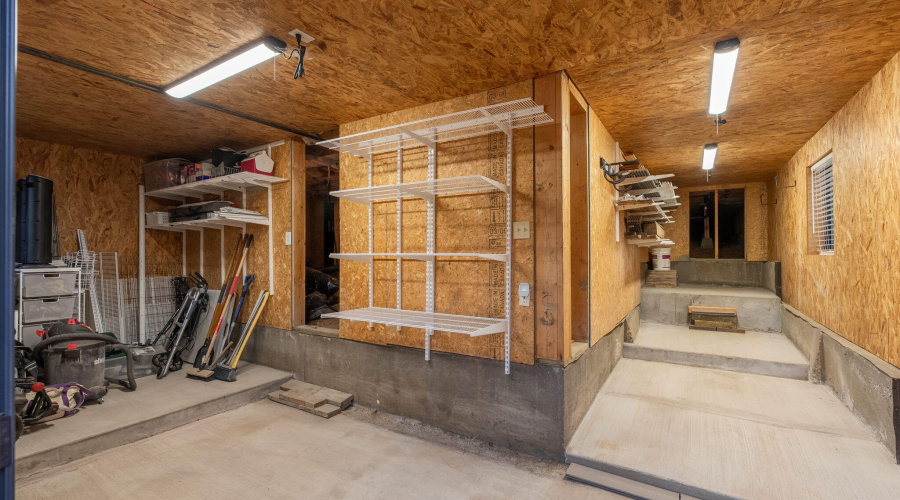 203 S Crescent Moon - 46