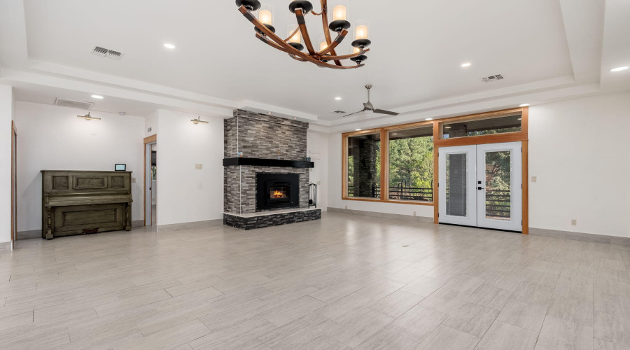 203 S Crescent Moon - 08