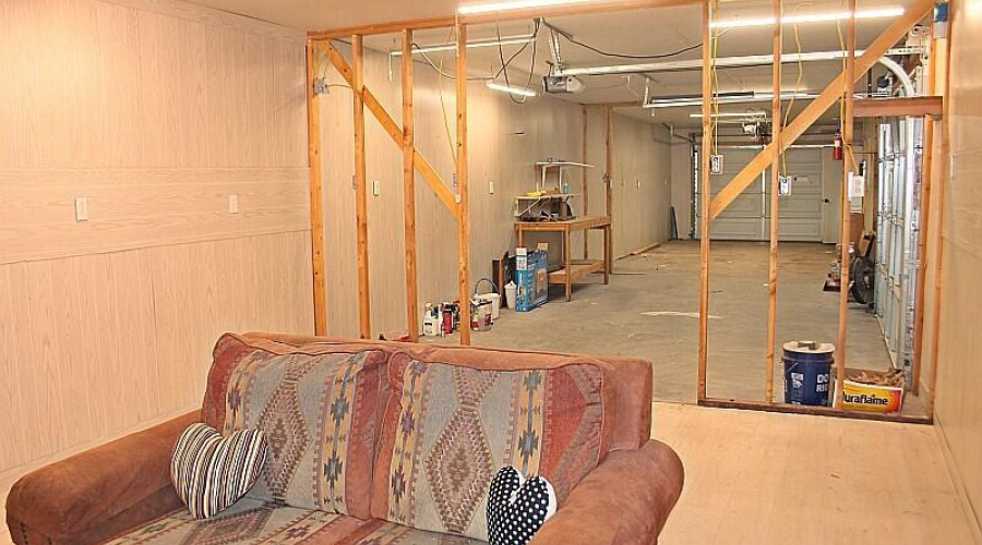 025_Unfinished Garage Room View