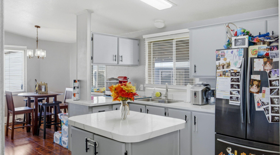 120E9thSSt-Snowflake-AZ-11