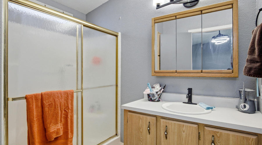 120E9thSSt-Snowflake-AZ-17