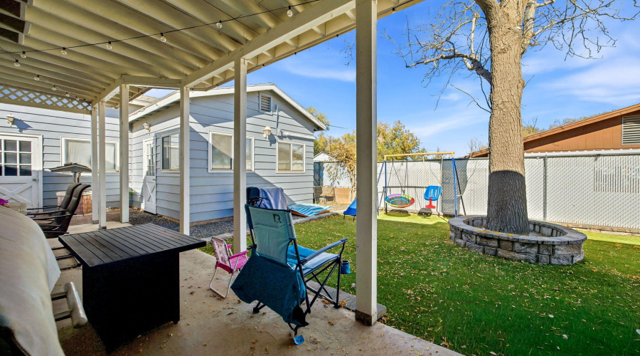 120E9thSSt-Snowflake-AZ-25