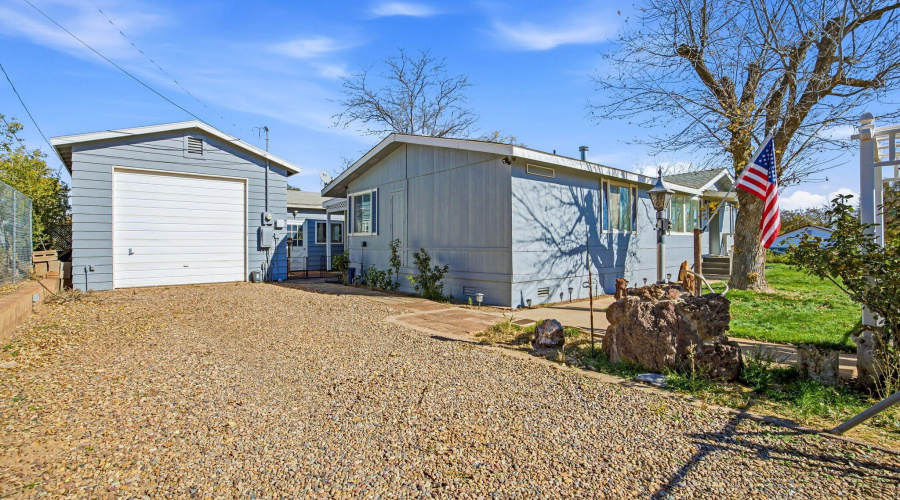 120E9thSSt-Snowflake-AZ-28