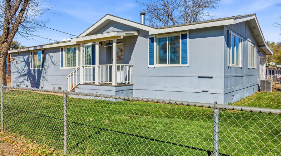 120E9thSSt-Snowflake-AZ-1