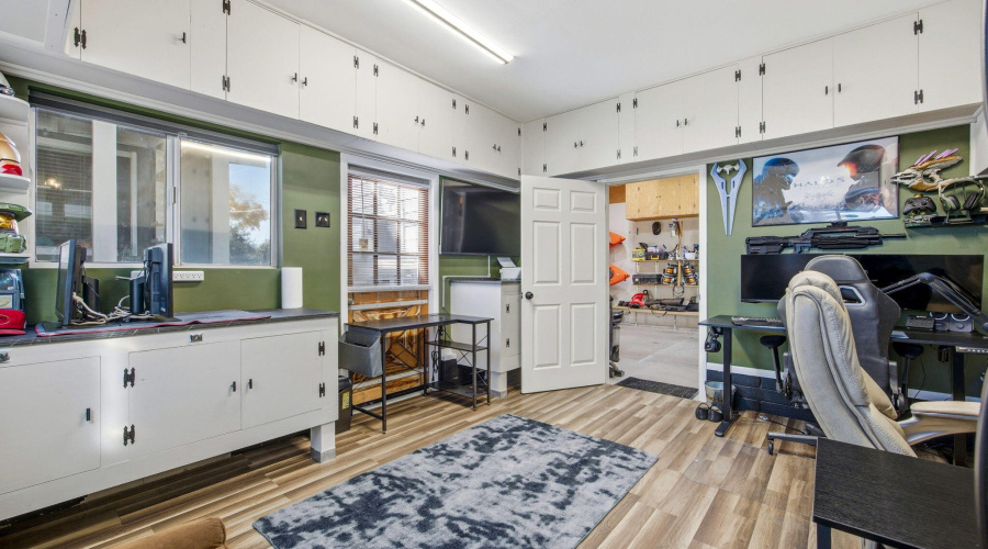 120E9thSSt-Snowflake-AZ-30