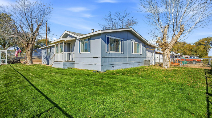 120E9thSSt-Snowflake-AZ-3