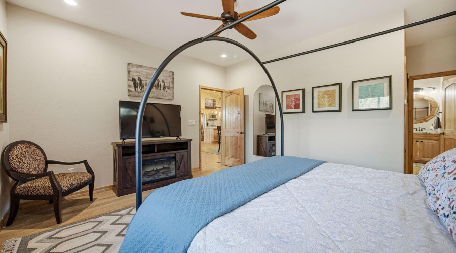 1579GreentreeCir-HeberOvergaard-AZ-15