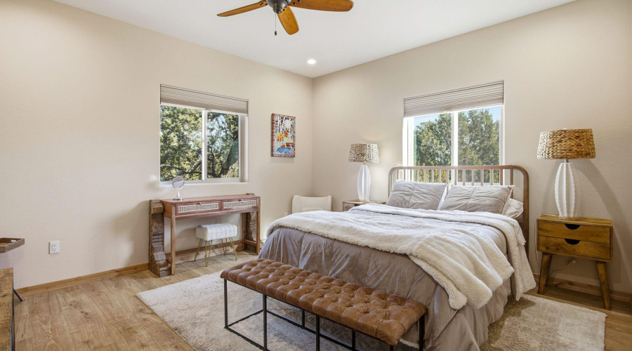 1579GreentreeCir-HeberOvergaard-AZ-20